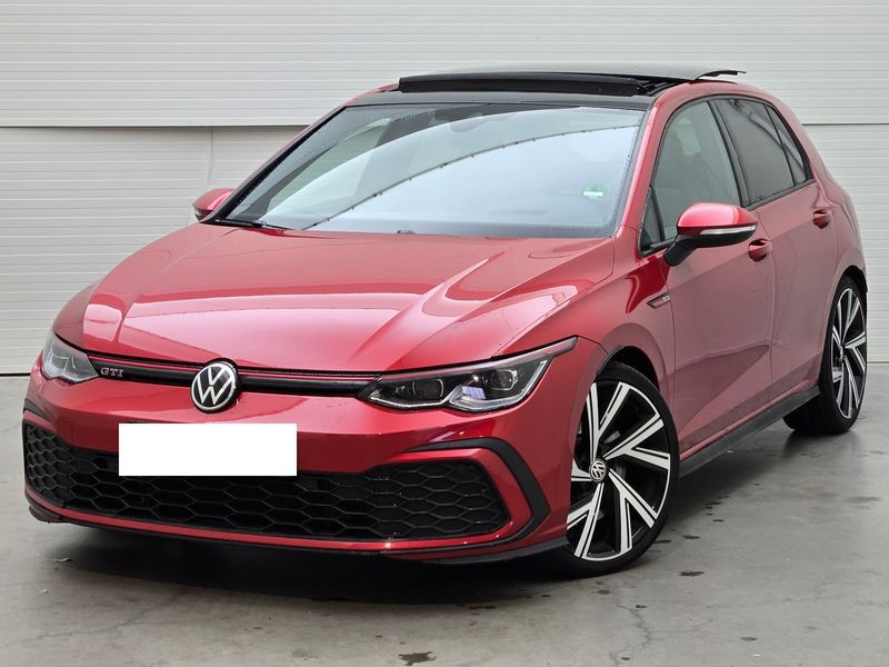 Volkswagen Golf VIII 2.0 TSI GTI