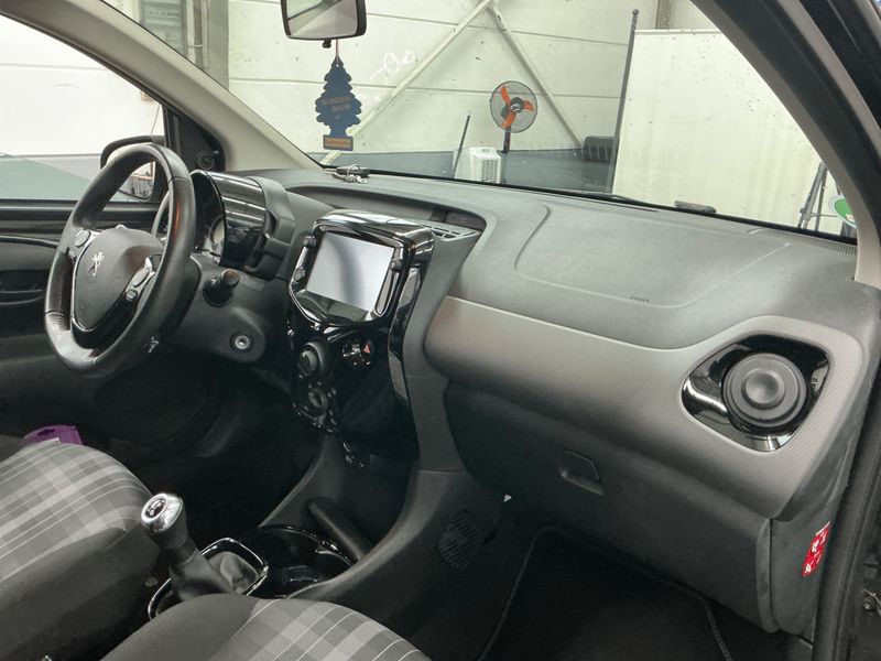 Peugeot 108 1.0 VTi TOP Style