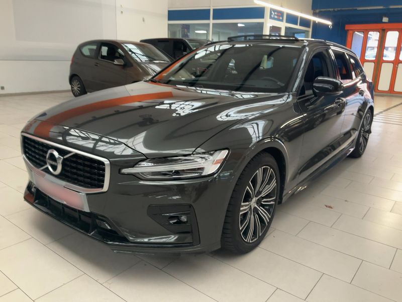 Volvo V60 2.0 D4 R-Design