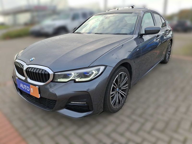 BMW 3 серия 330e M Sport