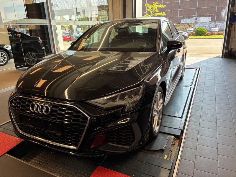 Audi A3 седан 30 TDI S line