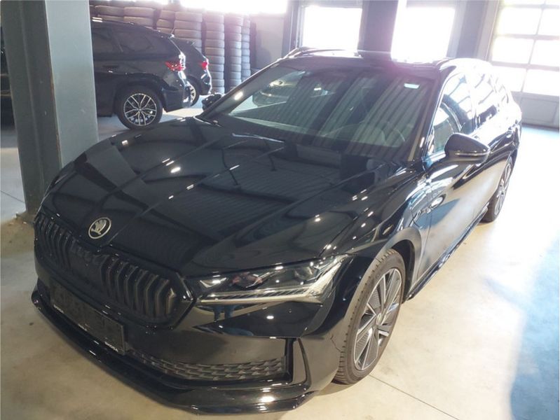 Škoda Superb 1.5 TSI iV Sportline