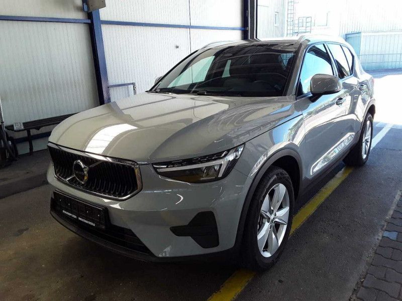 Volvo XC40 2.0 B3 Mild-Hybrid Core 2WD