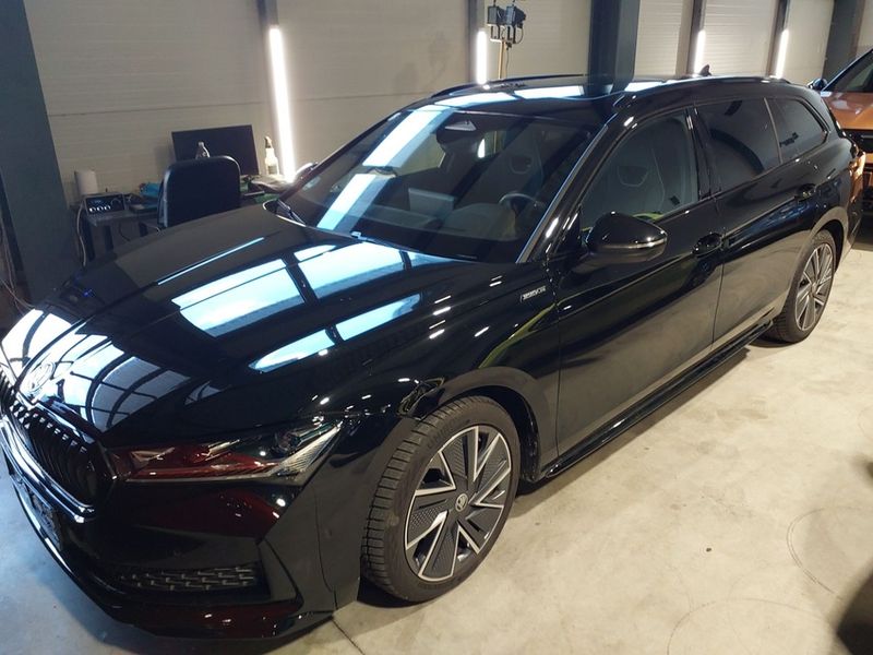 Škoda Superb 2.0 TDI Sportline
