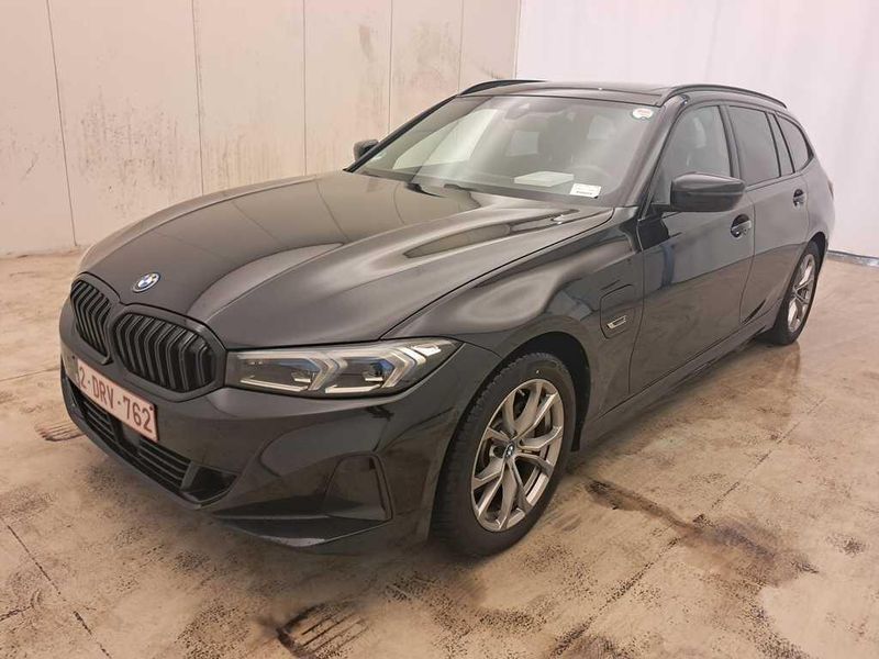 BMW 3 серия 330e