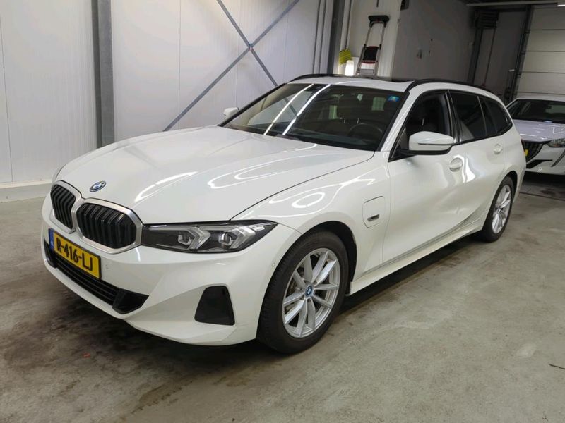 BMW 3 серия 320e