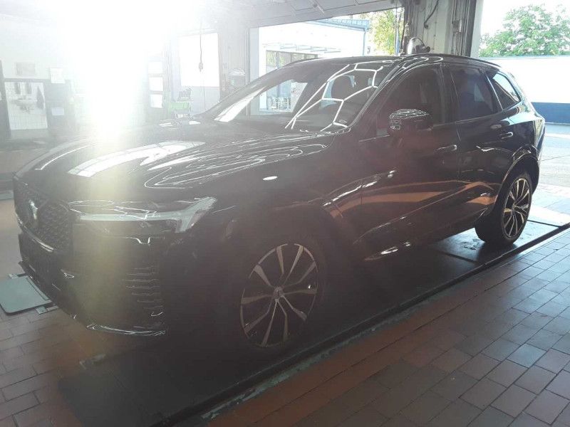 Volvo XC60 2.0 B5 Mild-Hybrid Ultra Dark AWD