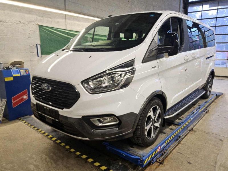 Ford Tourneo Custom 2.0 TDCi L1 Active