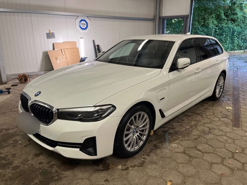 BMW 5 серия 530e