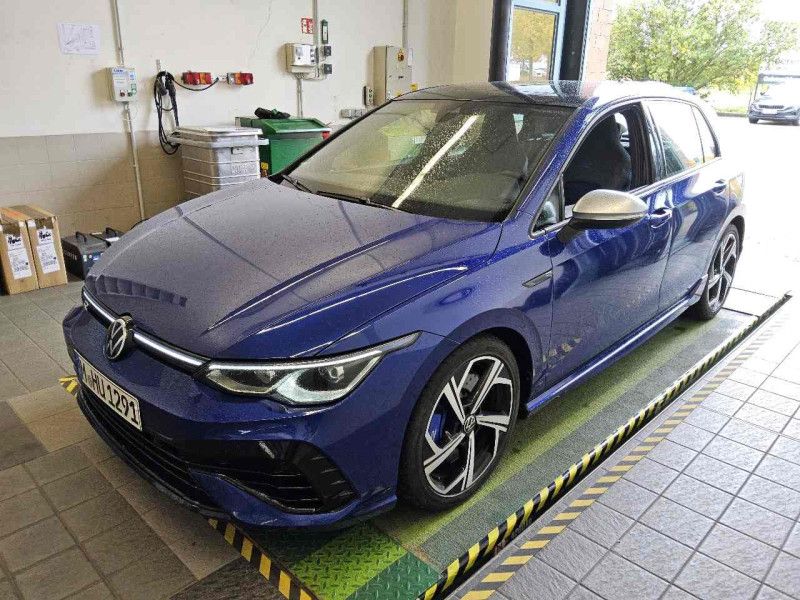 Volkswagen Golf VIII 2.0 TSI R 4Motion
