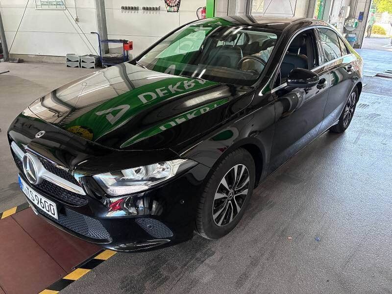 Mercedes-Benz A-класс седан A 180 d Style