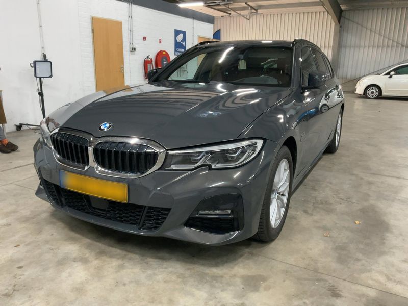 BMW 3 серия 330e M Sport