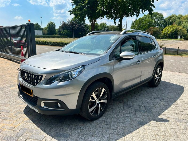 Peugeot 2008 1.2 PureTech Allure