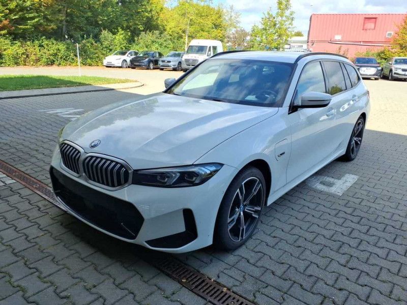 BMW 3 серия 320e