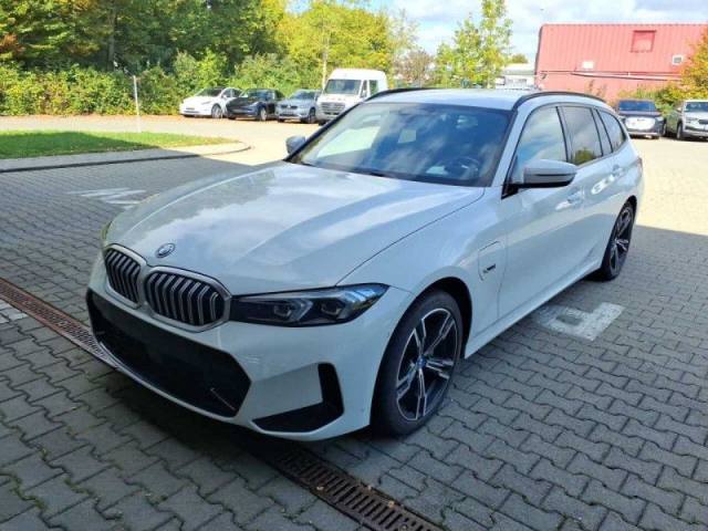 BMW 3 серия 320e