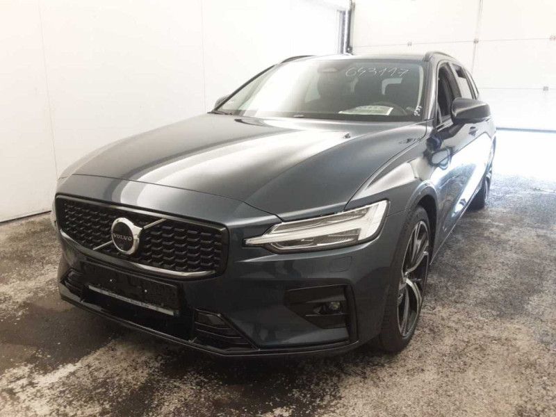 Volvo V60 2.0 B4 Mild-Hybrid Plus Dark