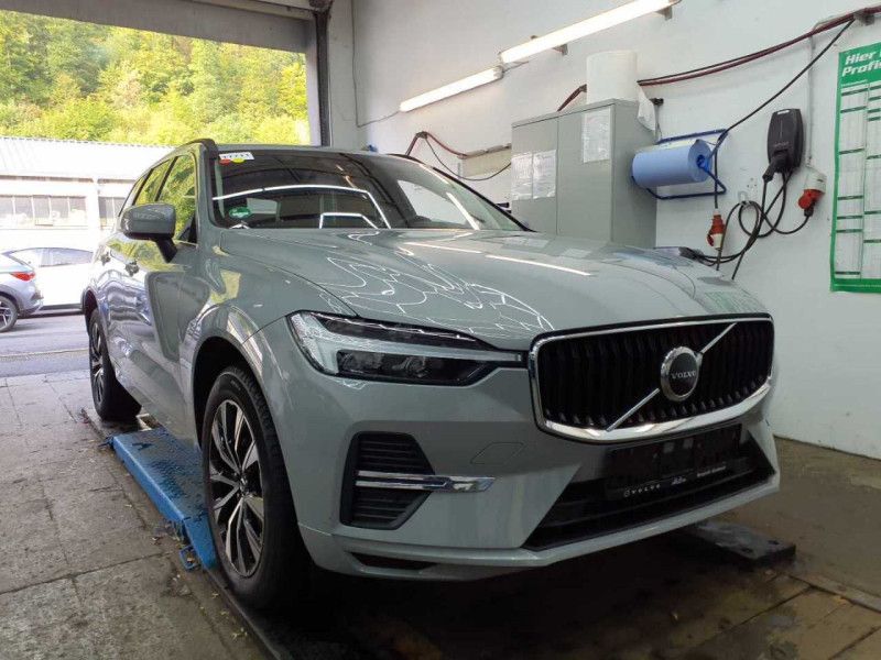 Volvo XC60 2.0 B4 Mild-Hybrid Core 2WD