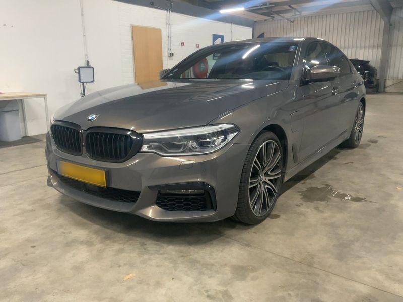 BMW 5 серия 530e M Sport