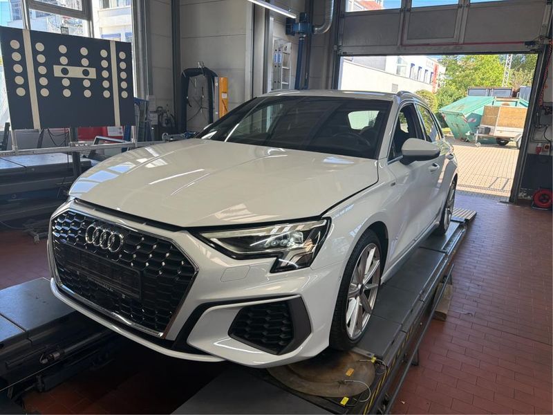 Audi A3 Sportback 30 TDI S line