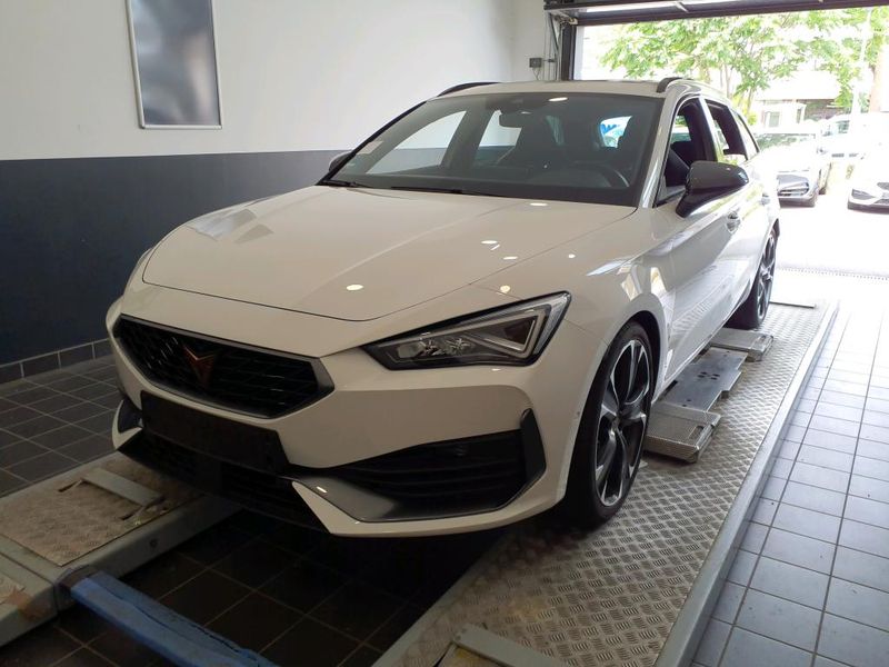 Cupra Leon Sportstourer 2.0 TSI VZ 4Drive