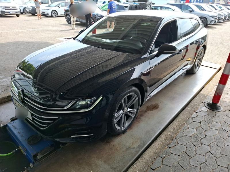 Volkswagen Arteon Shooting Brake 2.0 TDI R-Line