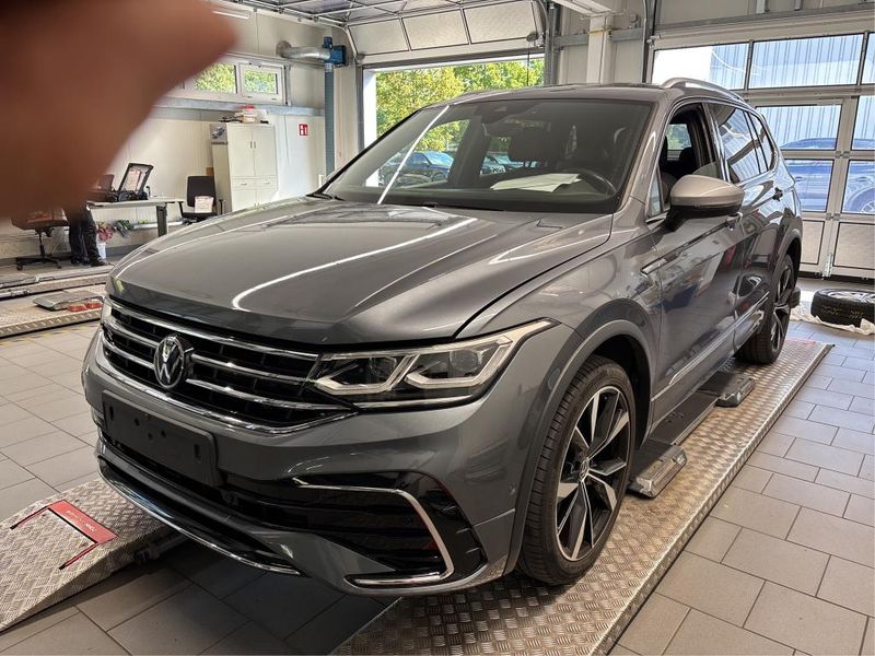 Volkswagen Tiguan Allspace 2.0 TSI R-Line 4Motion