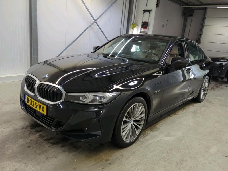 BMW 3 серия 320e