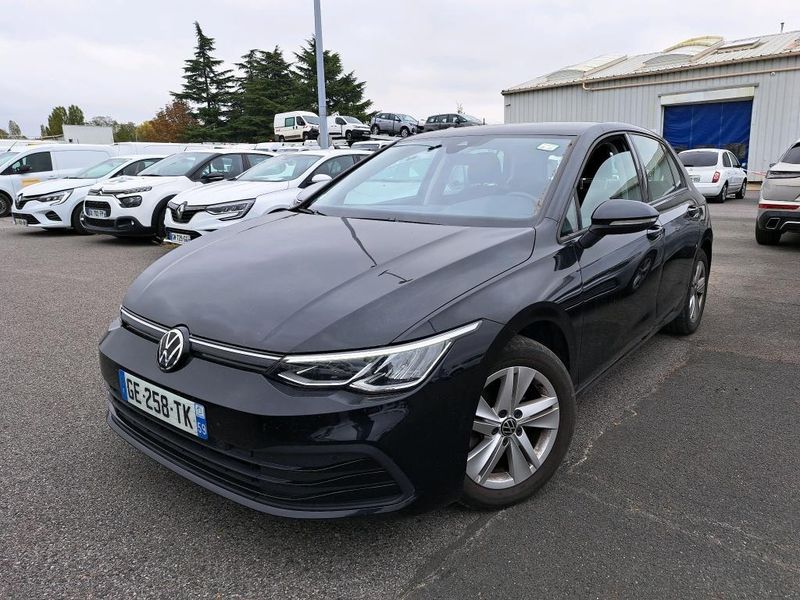Volkswagen Golf VIII 2.0 TDI Life 1st