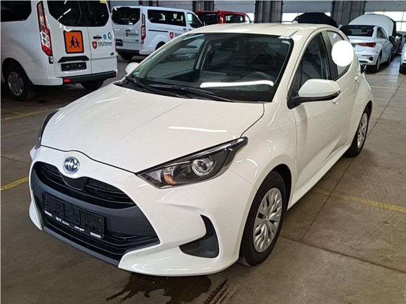 Toyota Yaris 1.5 Hybrid Business Edition