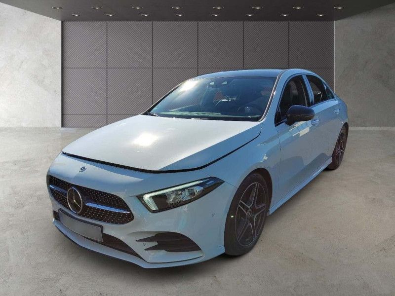 Mercedes-Benz A-класс седан A 200 AMG Line