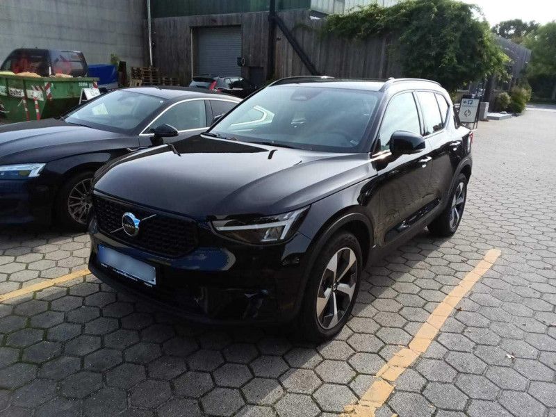 Volvo XC40 2.0 B4 Mild-Hybrid Plus Dark 2WD