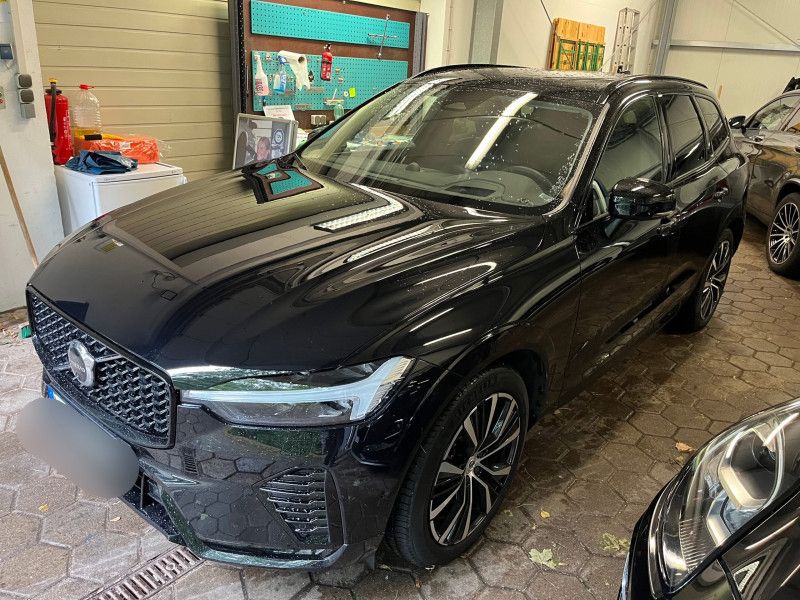 Volvo XC60 2.0 B5 Mild-Hybrid Ultimate Dark AWD