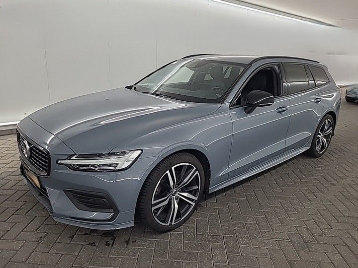 Volvo V60 2.0 B3 Mild-Hybrid Momentum Core
