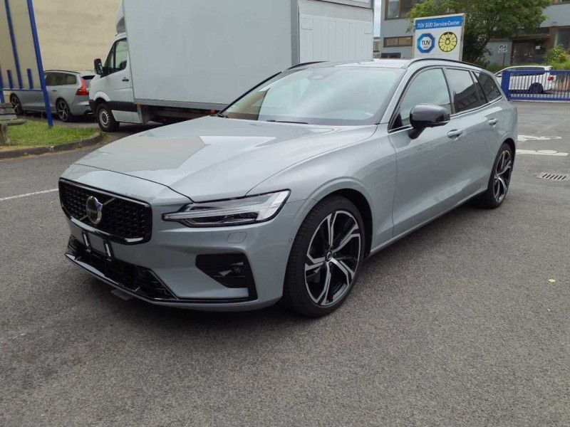 Volvo V60 2.0 B4 Mild-Hybrid Plus Dark