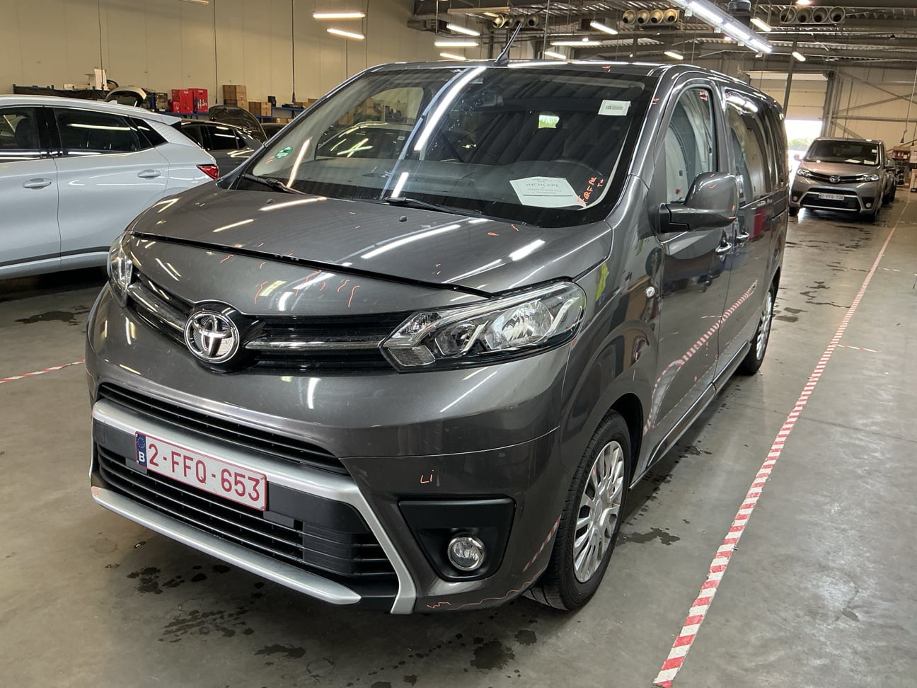 Toyota ProAce Verso monospace 2.0 D Family Medium MPV 180HP AT