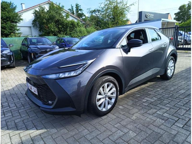 Toyota C-HR SUV 1.8L Hybrid Dynamic