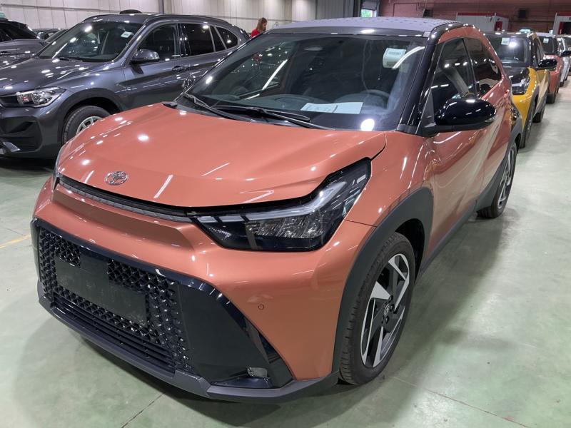 Toyota Aygo X SUV 1.5 HEV 116pk CVT FWD HEV Envy Air
