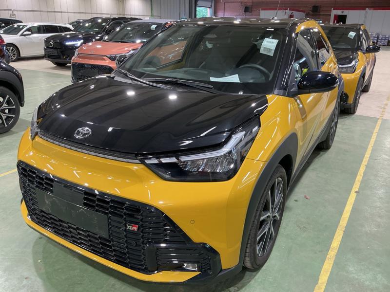 Toyota Aygo X SUV 1.5 HEV 116pk CVT FWD HEV GR Sport