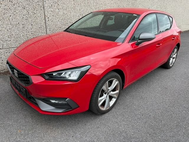 Seat Leon FR 1.4-litre TSI plug-in hybrid petrol 204 hp