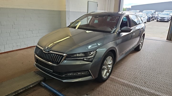 Skoda Superb 1.4 TSI iV DSG STYLE COMBI