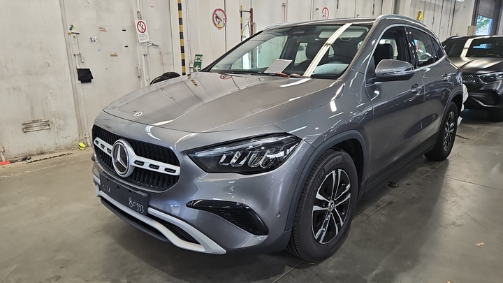 Mercedes-Benz GLA GLA 180 d DCT