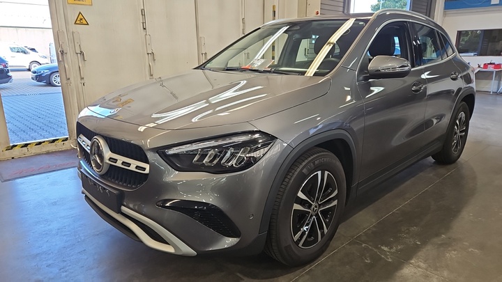 Mercedes-Benz GLA GLA 180 d DCT