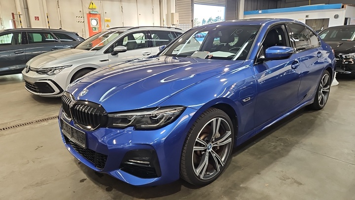 BMW 3er-Reihe 330e M Sport Automatik