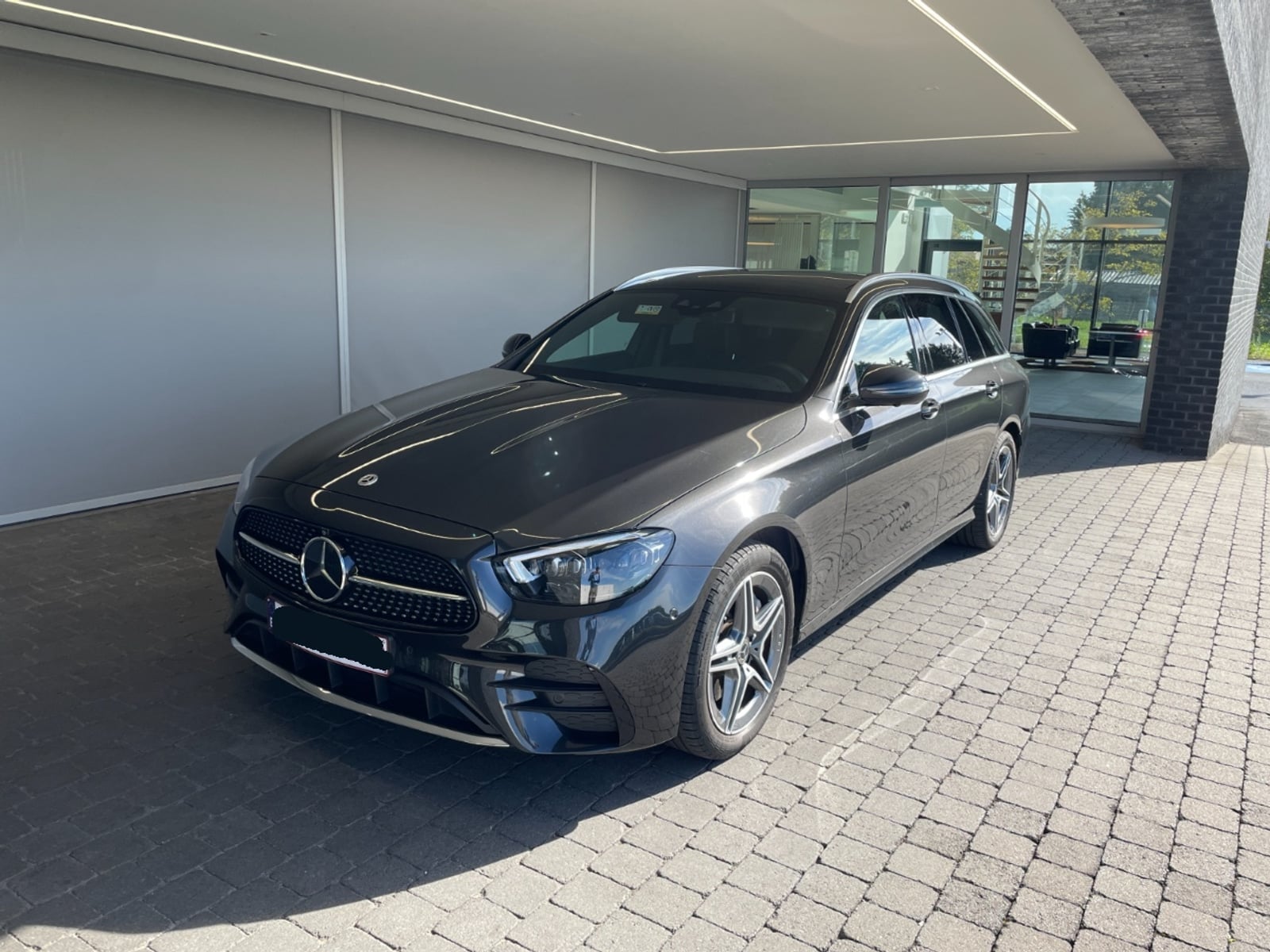 Mercedes E-klasse 2.0 300 E Amg Line 9g-tronic 4matic 4d 155kw