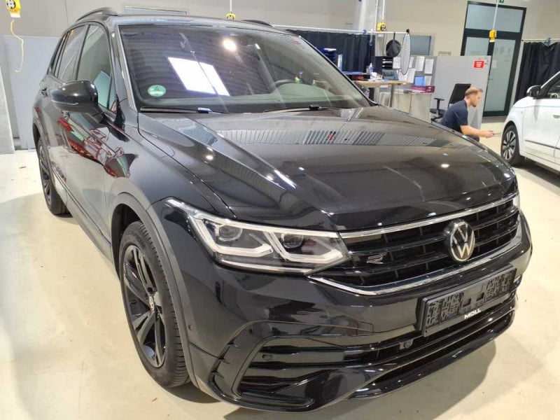 Volkswagen Tiguan (AX1)(07.2020->2024) DE - SUV5 2.0 TSI BMT/Start-Stopp EU6d, 4Motion R-Line OPF, (Facelift) 2020 - 20