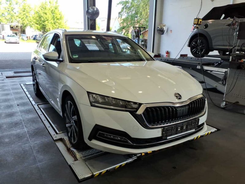 Skoda Octavia Combi (NX5)(01.2020->) DE - Kb5 1.4 TSI iV EU6d, Style OPF, 2020 - 2022