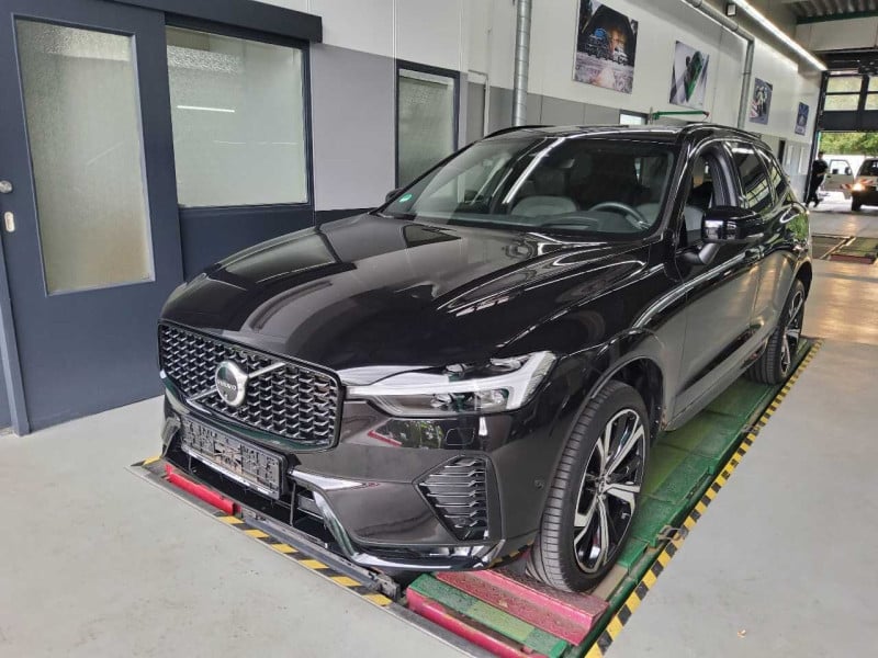 Volvo XC60 (03.2017->) DE - SUV5 B5 (Benzin) AWD EU6d, Ultimate Dark Mild-Hybrid, (Facelift) 2022 - 202