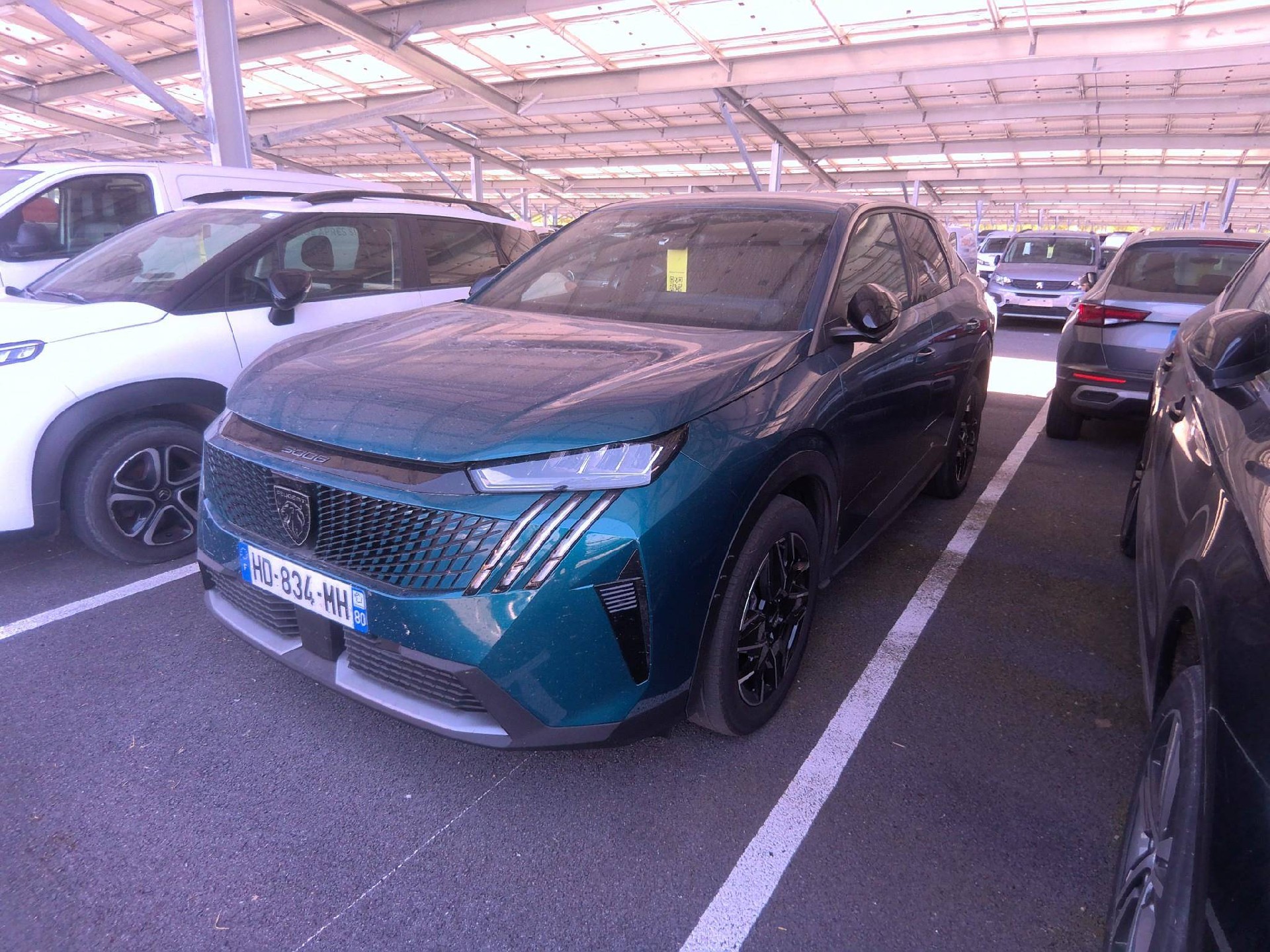 Peugeot 3008 Allure Hybrid 145 e-DCS6