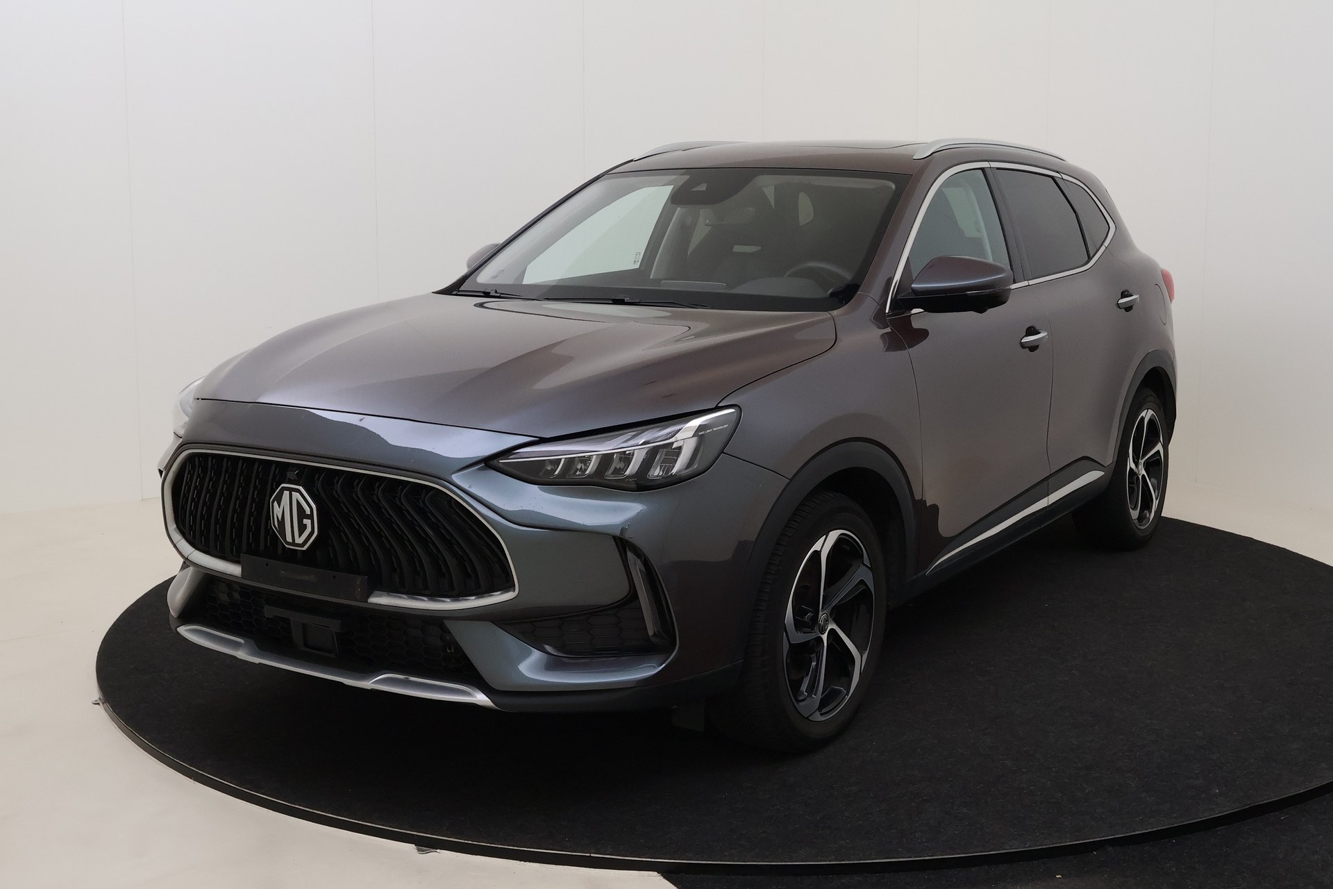 MG HS Luxury PHEV 1.5 P 6AT 2WD