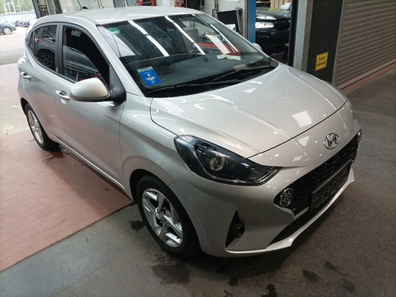 HYNUDAI i10